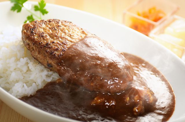 カレー通販マインズのコク深い旨みたっぷりマインズハンバーグカレー