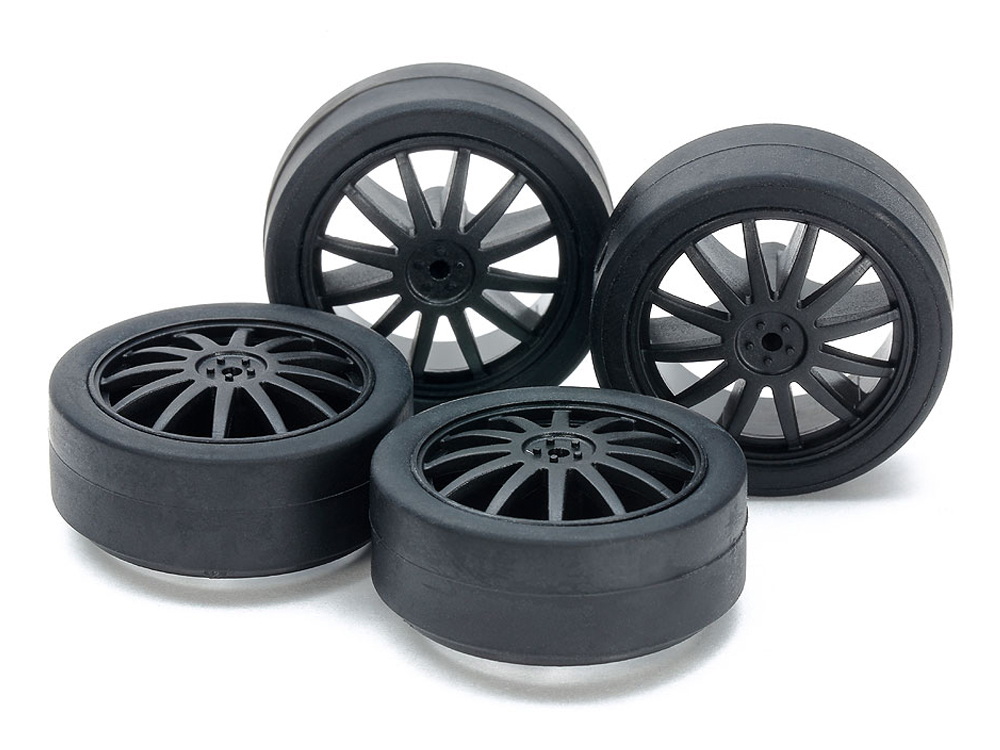 T15534　タミヤ　ローフリクション小径ローハイトタイヤ（26mm）＆カーボン強化ホイール（フィン）