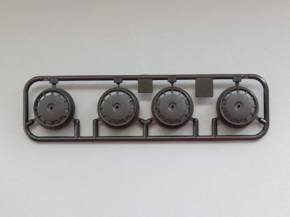 ローハイトディッシュホイールブラック