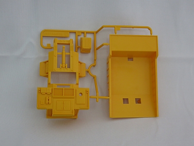 T190001599-000　マンモスダンプ　ボディ（Dパーツ）