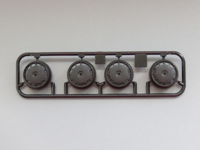 ローハイトディッシュホイールブラック