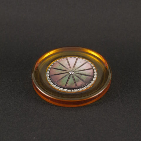 アンティークボタン