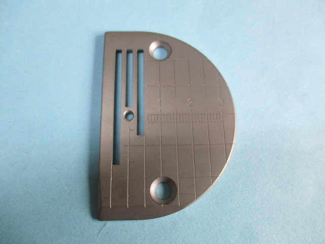 針板　「フッ素樹脂メッキコーティング」　(目盛り付8mm送り用) (三菱DY340等)