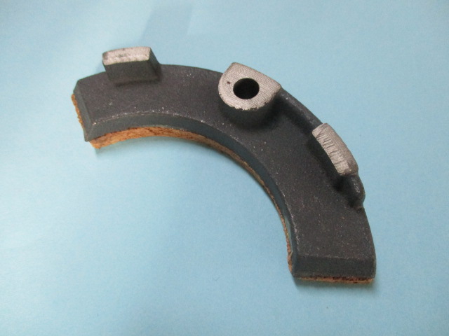 ブレーキシュ　「NIPPO」