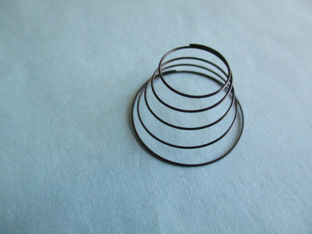 水平釜用　「ボビンを持ち上げるバネ」　(大釜タイプ)