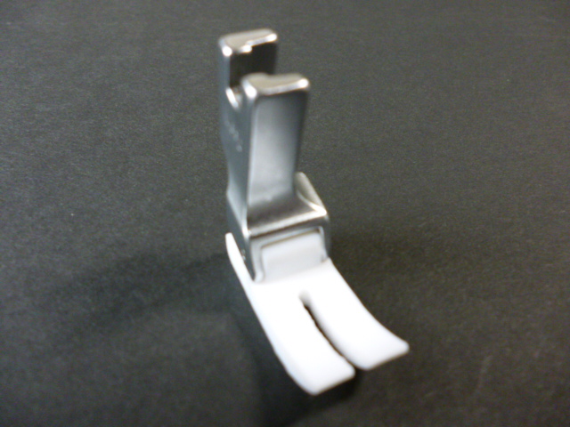 フッ素樹脂押え　(両足長タイプ)  NT-2