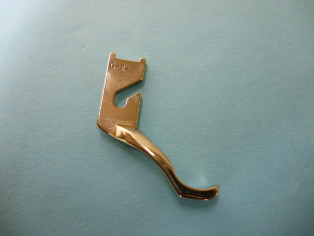 総合送り　(外押え)(バックカット)