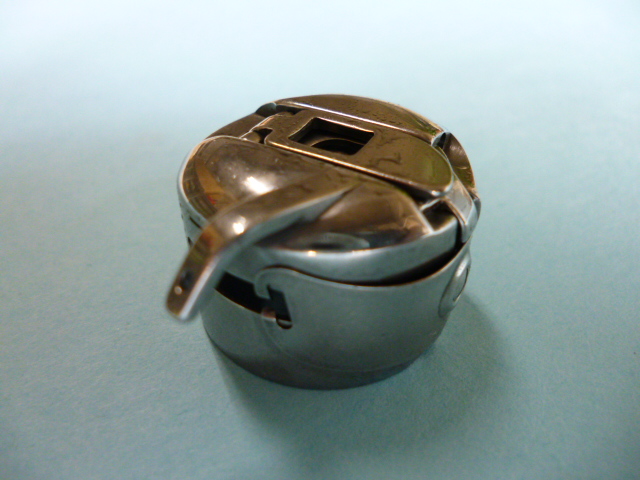 ボビンケース　(三菱) (電子カン止)　「SC-181」