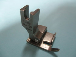 スイセイ　SAN (針送りミシン用バインダー「ラッパ」用押え金)