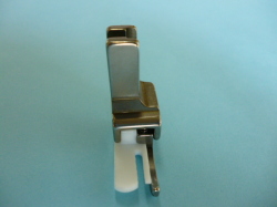 段付押え　NRC  (左フッ素樹脂・右金属)