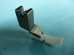 「長期在庫品」　SUISEI 　テフロン左端縫い押え　「T36LN」