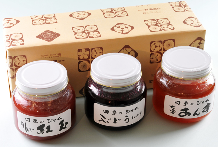 大瓶３本　りんご　ぶどう　あんず