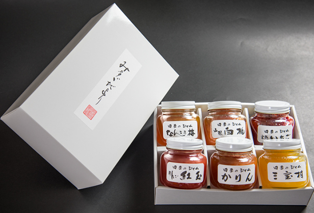 夏ギフト　だよりA　り　か　三宝　梅　白　苺長