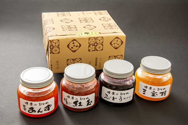 大瓶４本　りんご　ぶどう　あんず　三宝