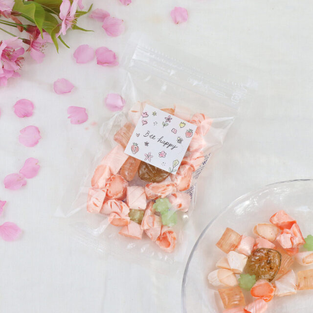 さくら舞う ひらり飴