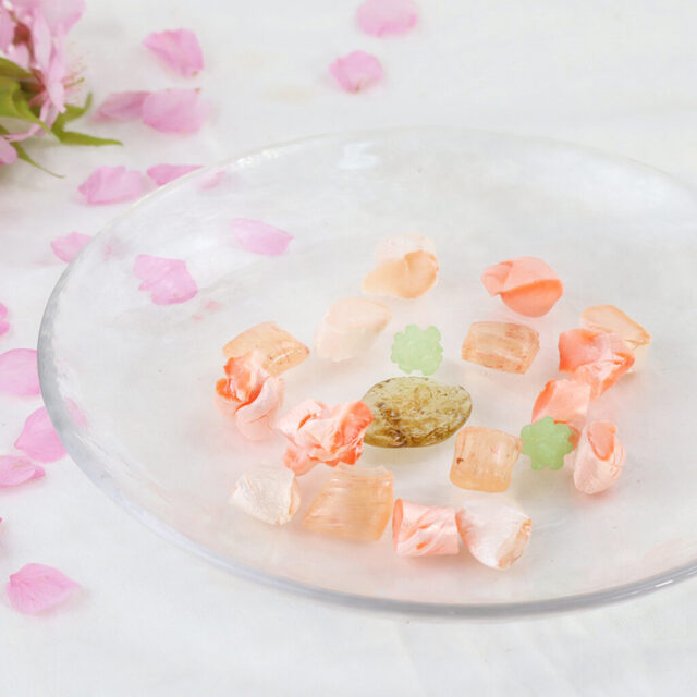 さくら舞う ひらり飴