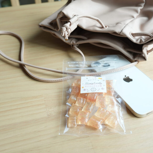 サクラハチミツ飴持ち運び