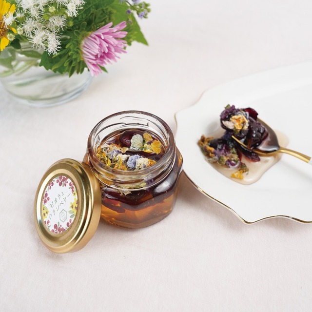 花とクランベリー