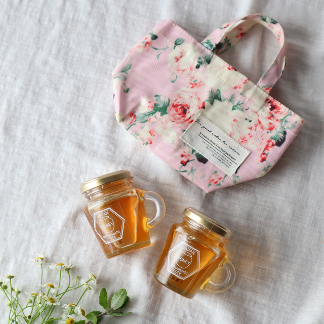 花々の雫と清夏の薫り ポーチセット みつばちのーと