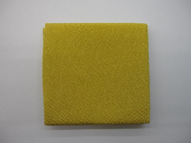 ちりめん生地 ★カット無地 ★No.23・明るいカラシ ★ちりめん細工や小物手芸に最適 ★サイズ33cm×23cm ★材質・レーヨン [ch-0023]