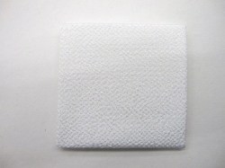 ちりめん生地 ★カット無地 ★No.1・白 ★ちりめん細工や小物手芸に最適 ★サイズ33cm×23cm ★材質・レーヨン [ch-0001]