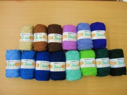 アクリル並太毛糸[ke-0004]