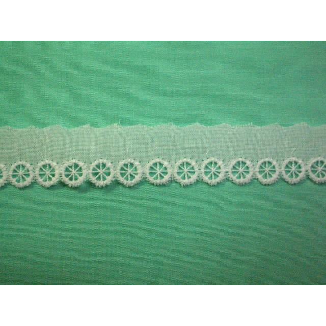 綿  レース　★  白 　★ 全幅 約 2 cm　★ 刺しゅう幅　約 1 cm  ★ 切り売り1m 単位　[r-0134]