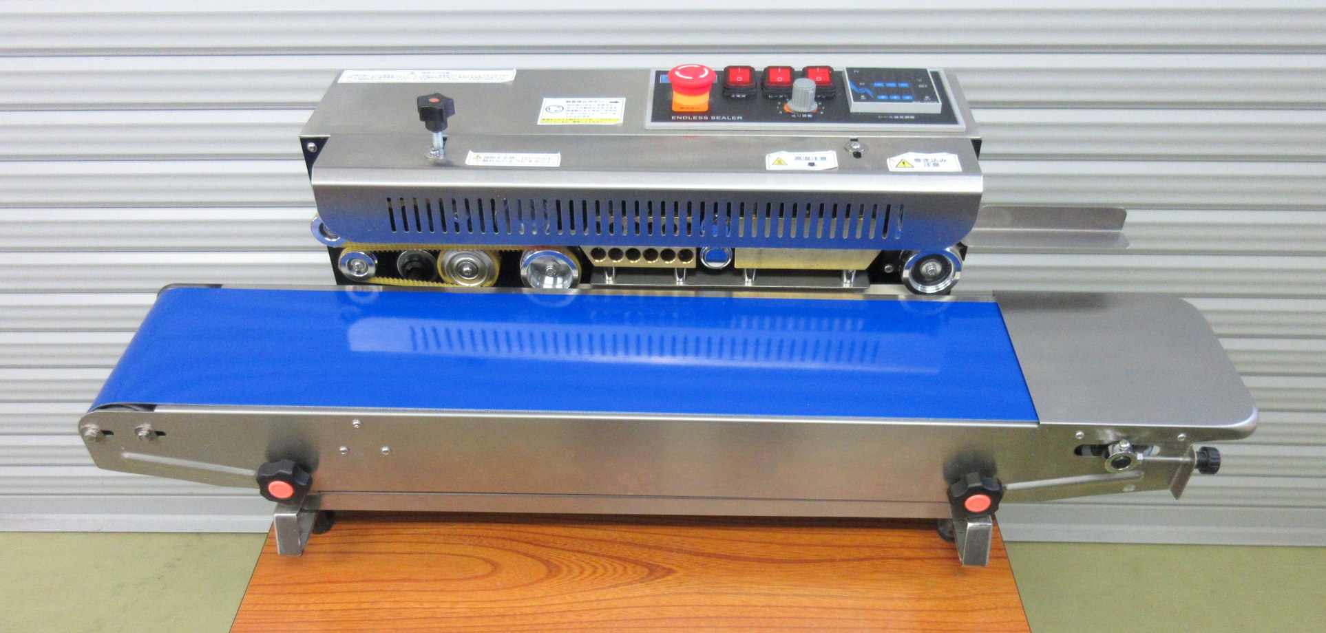 es-160-02_01.jpg