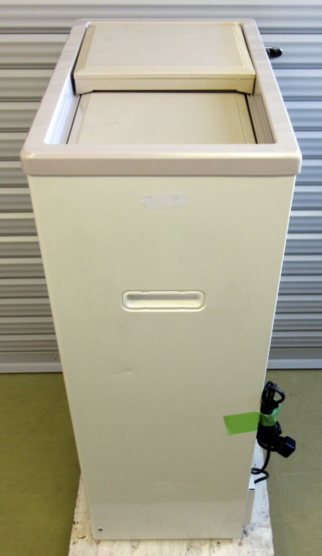 2018年 サンデン 冷凍ストッカー PF-057XF-B W485×D327×H860mm 単相 