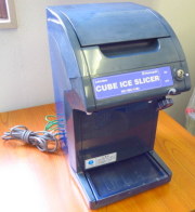 中古 中部 初雪 かき氷機 HC-18C 氷投入量3cm角の氷×18個