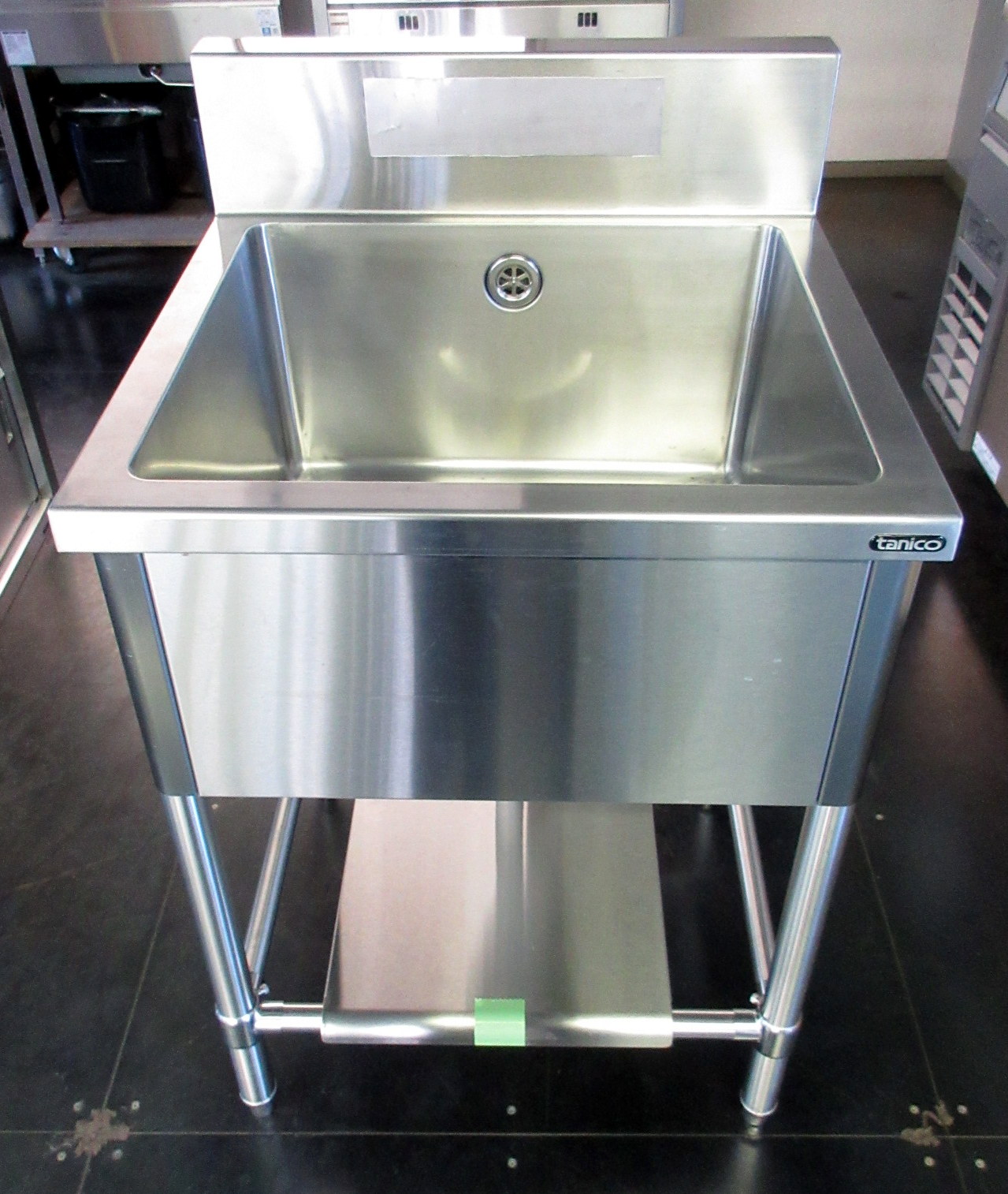 sink-w600d600h800-03_01.jpg