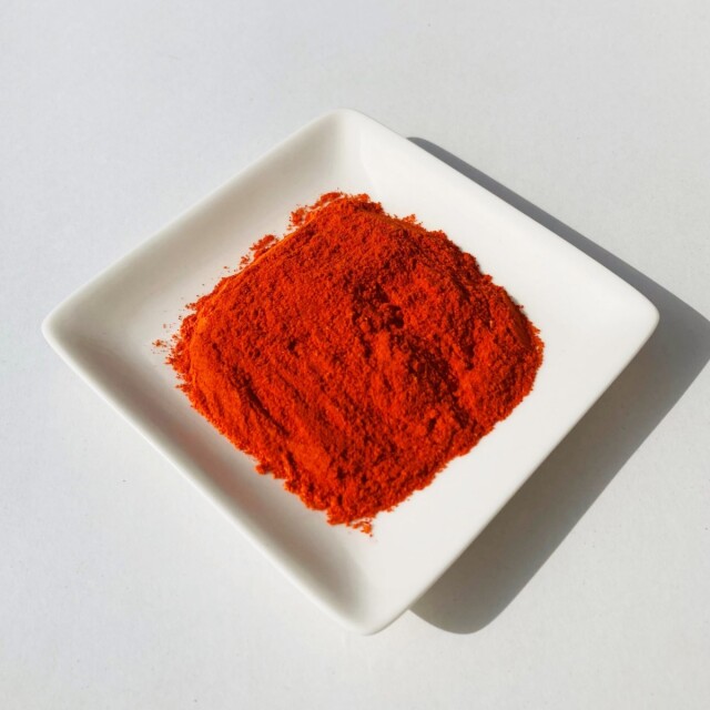 国産　香川本鷹パウダー　中身