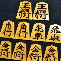 剣心作　清安　孔雀杢　彫駒