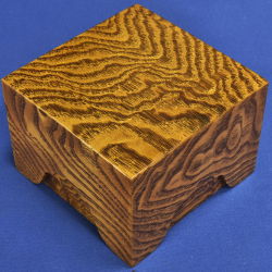吉田宏介作　駒箱　栗杢　摺漆