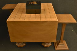 将棋盤　本桂６０号松印　駒台、駒箱付