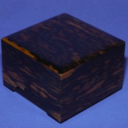 駒箱 　黒柿　極上