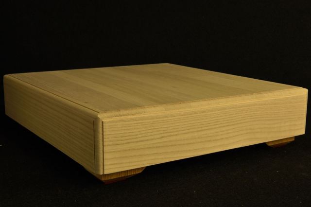 C*g様 足付き碁盤 6.25寸 厚さ18.8㎝ 天地柾 桐箱付 M1441 脚 脚付碁盤 – kurokigoishiten