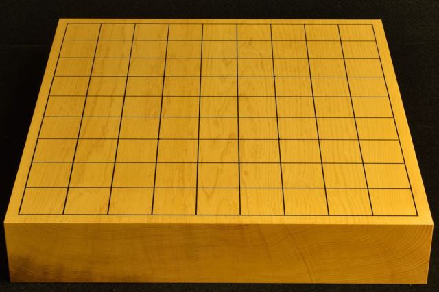 【国産　本榧　１寸卓上碁盤　板目⑦】 本榧卓上将棋盤 1寸4分（一枚板・天地柾） sb10443 | 前川榧碁盤店