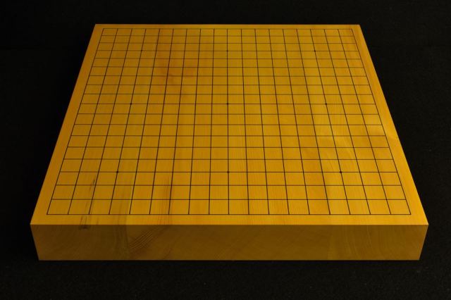 ★ 美品！ 本榧卓上囲碁盤 + 特注桐箱付き！ ★ 碁盤 本榧(日本産)卓上 t6530
