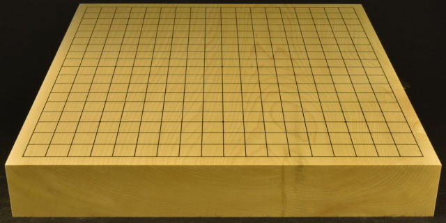 本榧製　卓上碁盤　板目　3枚継ぎ　箱入　囲碁、将棋　骨董品、美術品 国産本榧足付碁盤 3寸8分（天地柾） ga30011 | 前川榧碁盤店