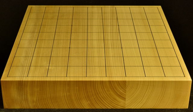 【国産　本榧　2寸卓上碁盤　板目③　未使用】 本榧足付碁盤 3寸2分（木裏） ga30008 | 前川榧碁盤店