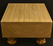 将棋盤　本桂40号　松印 手彫脚付き