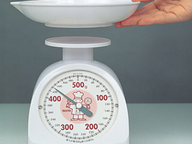 アナログクッキングスケール コックさん 500g 計量器専門店 はかりの三和屋
