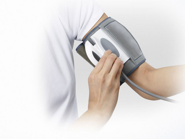 デジタル上腕式血圧計 BP-223