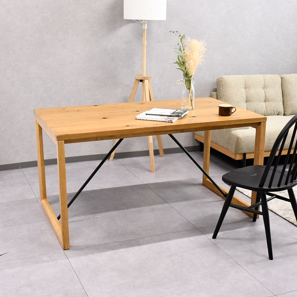 【アウトレット商品】 オーク無垢材140cm幅ダイニングテーブル 北欧スタイル