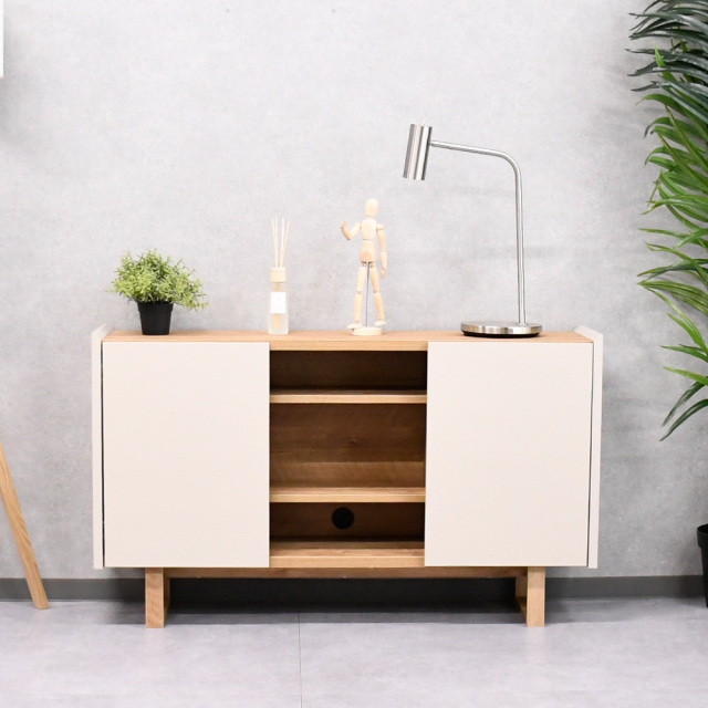 gmck527 ○ ルーマニア製 オーク 無垢材 飾り棚 チェスト ハイボード gmck527 ○ ルーマニア製 オーク 無垢材 飾り棚 チェスト ハイボード