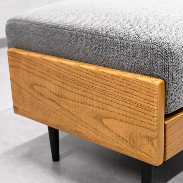 モダンデザイン オットマン スツール オーク 無垢 アイアン 1人掛け モダンデザイン オットマン スツール オーク 無垢 アイアン 1人掛け