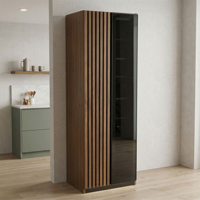 ウォールナット無垢 スモークガラスキャビネット 食器棚