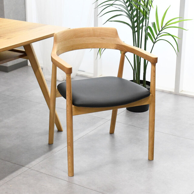 クラシック(ルイ16世スタイル)ダイニングチェア チーク材① クラシック(ルイ16世スタイル)ダイニングチェア チーク材①