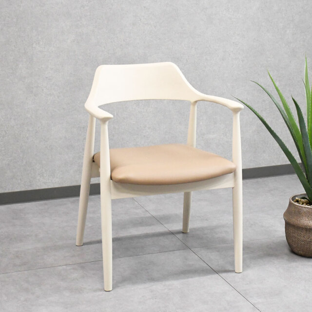 新品アウトレット】北欧スタイル無垢材ダイニングチェア OJ8I mobler